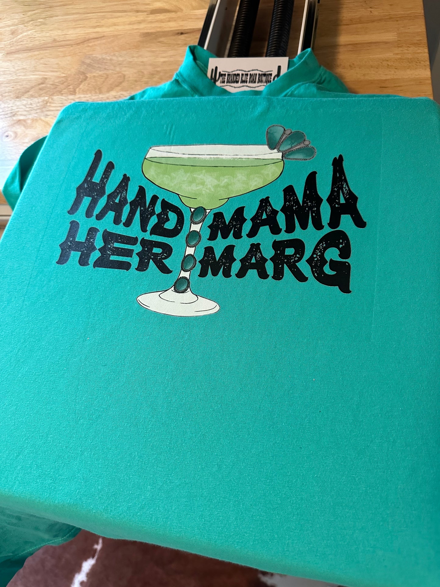 Hand Mama Her Marg graphic tee