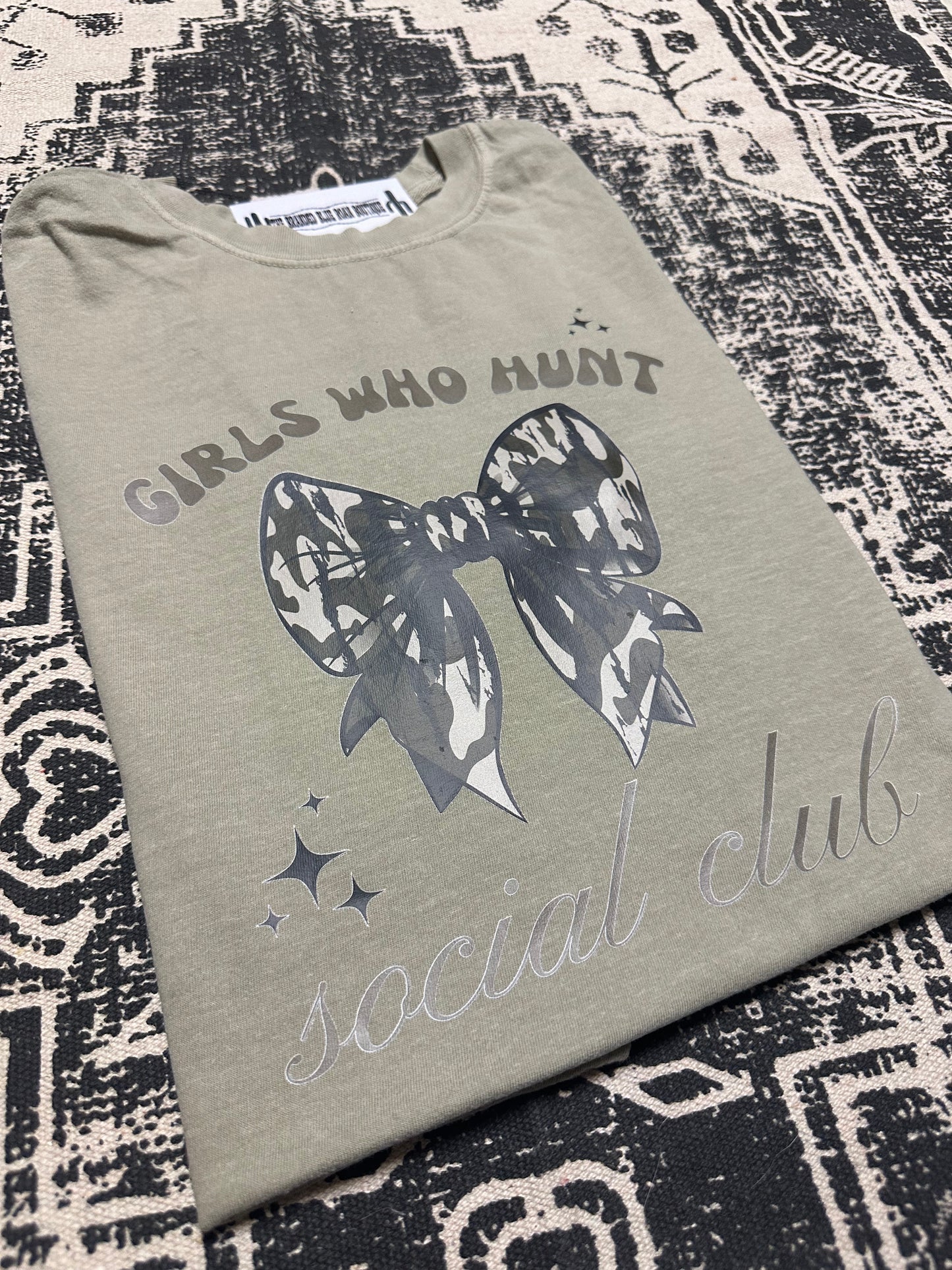 Girls Who Hunt Social Club tee - Comfort Colors