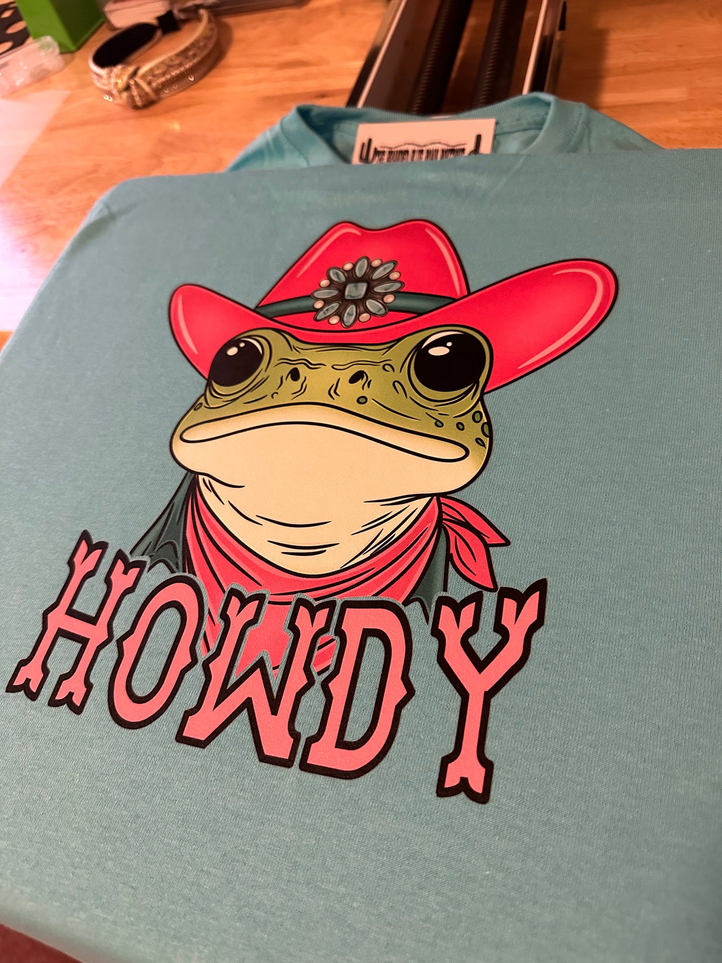 Howdy Cowboy Frog graphic tee