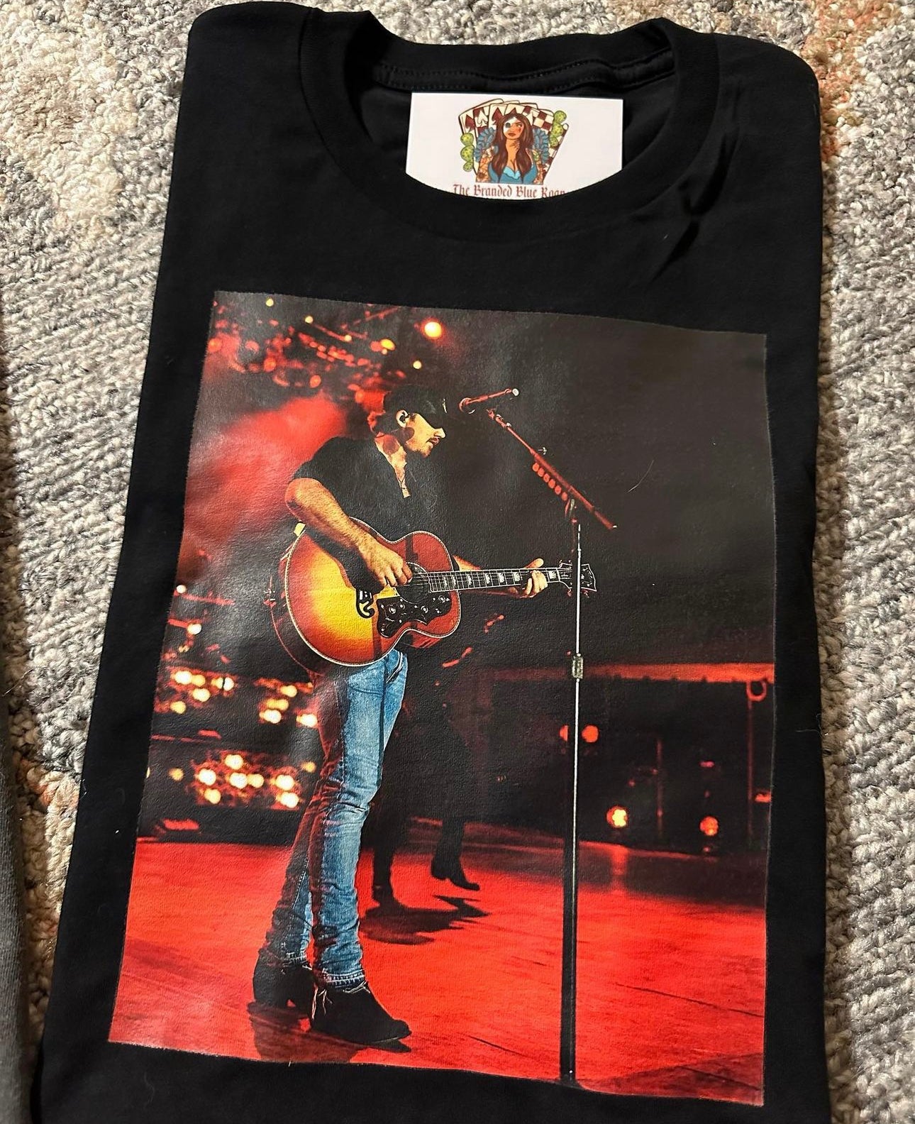 MW guitar graphic tee